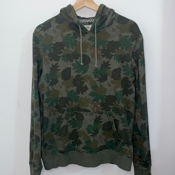 On The Byas Green Leaf Men’s Lightweight Hoodie - Picture 1 of 3